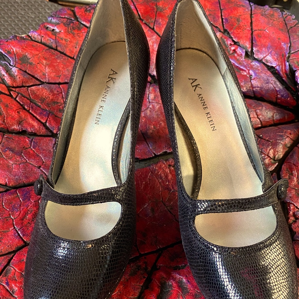 AK Anne Klein shoes black 7.5